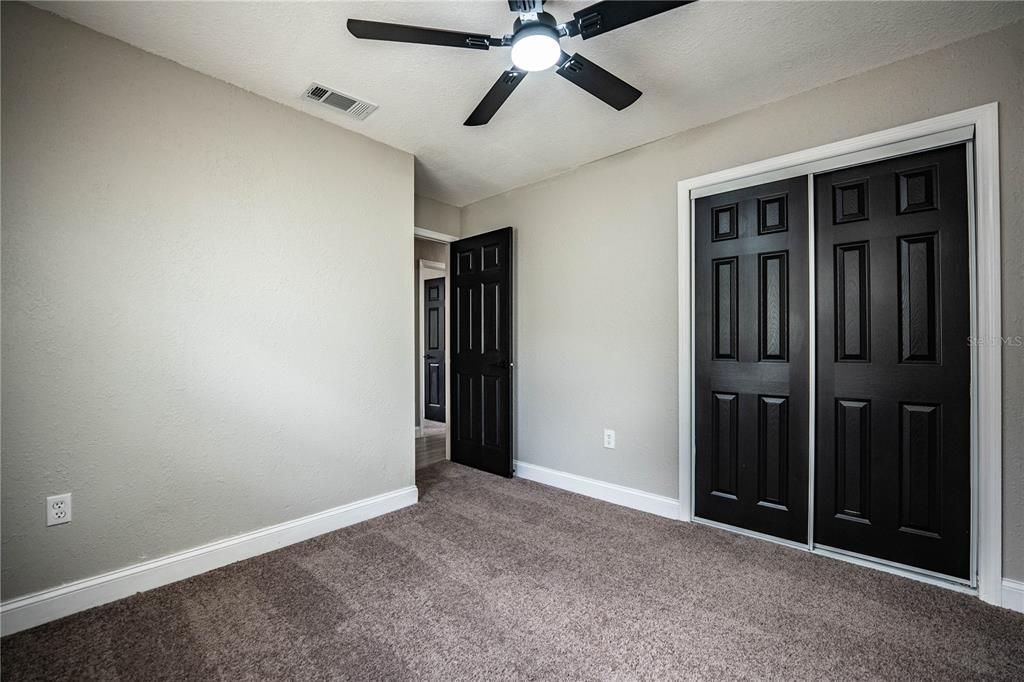 For Sale: $415,000 (4 beds, 3 baths, 1735 Square Feet)
