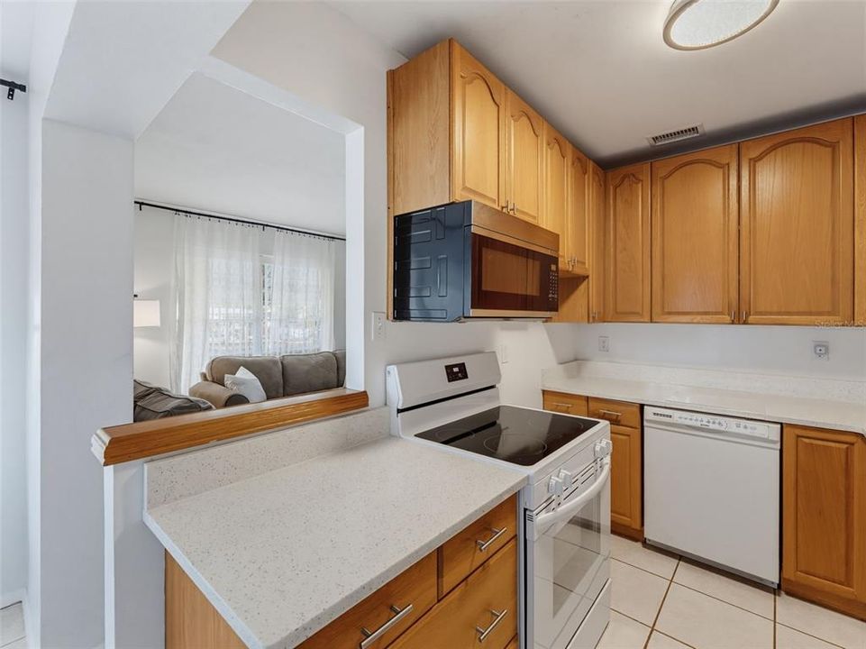 For Sale: $249,900 (3 beds, 2 baths, 1360 Square Feet)