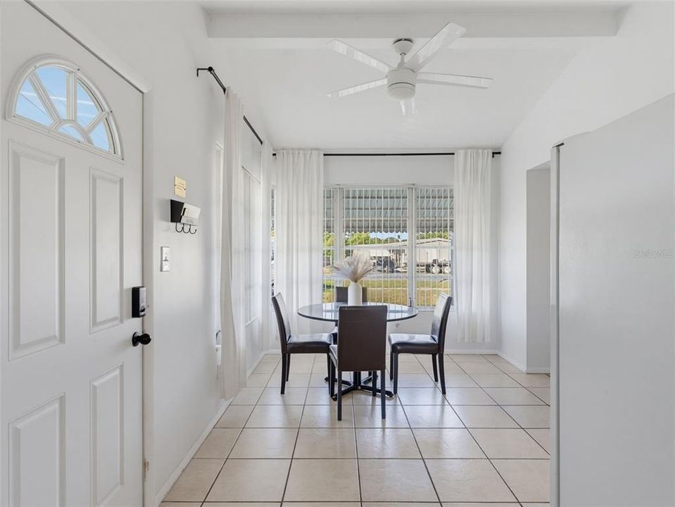 For Sale: $249,900 (3 beds, 2 baths, 1360 Square Feet)