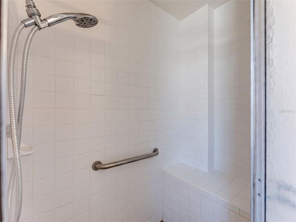 For Sale: $249,900 (3 beds, 2 baths, 1360 Square Feet)