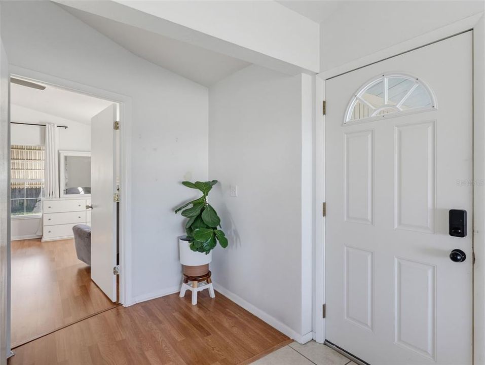 For Sale: $249,900 (3 beds, 2 baths, 1360 Square Feet)