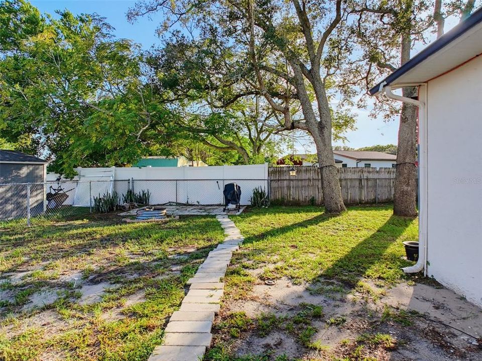 For Sale: $249,900 (3 beds, 2 baths, 1360 Square Feet)