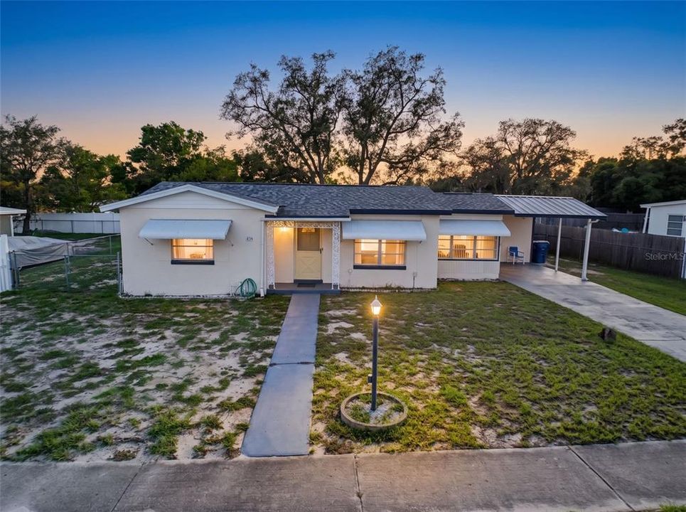 For Sale: $249,900 (3 beds, 2 baths, 1360 Square Feet)