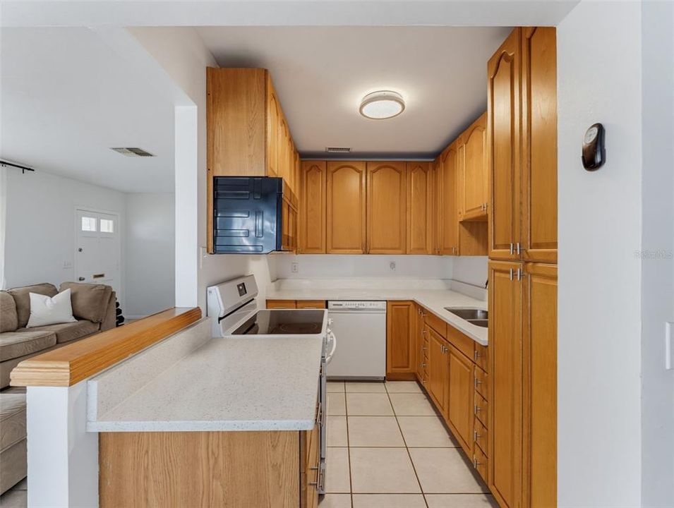 For Sale: $249,900 (3 beds, 2 baths, 1360 Square Feet)