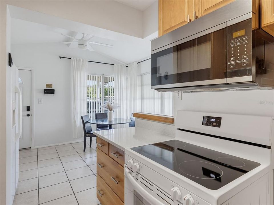 For Sale: $249,900 (3 beds, 2 baths, 1360 Square Feet)