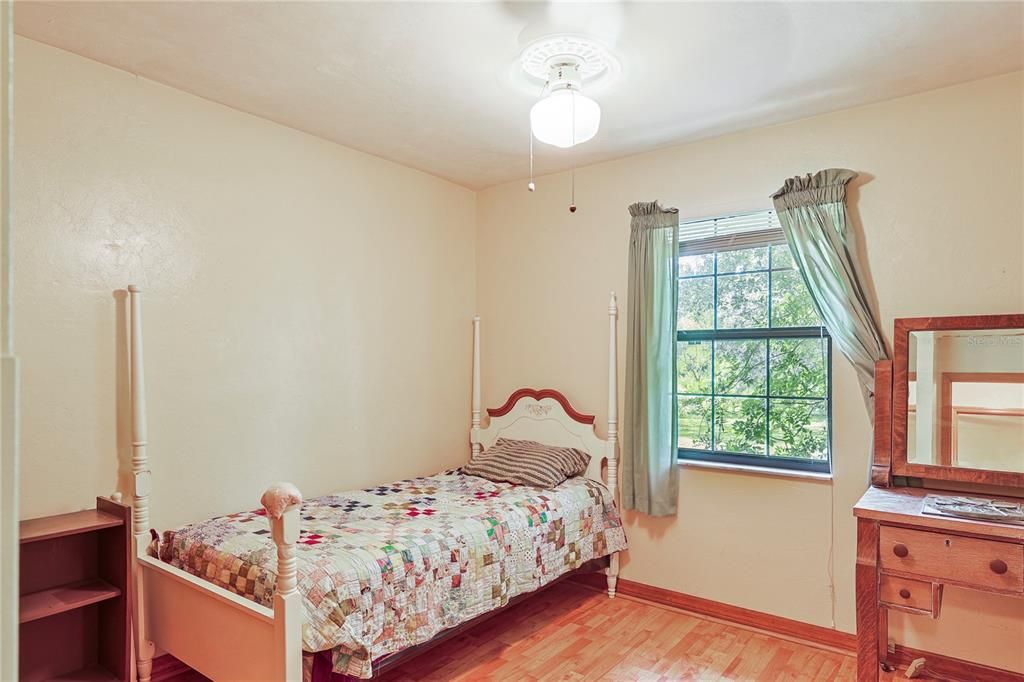 На продажу: $299,000 (3 спален, 2 ванн, 1655 Квадратных фут)