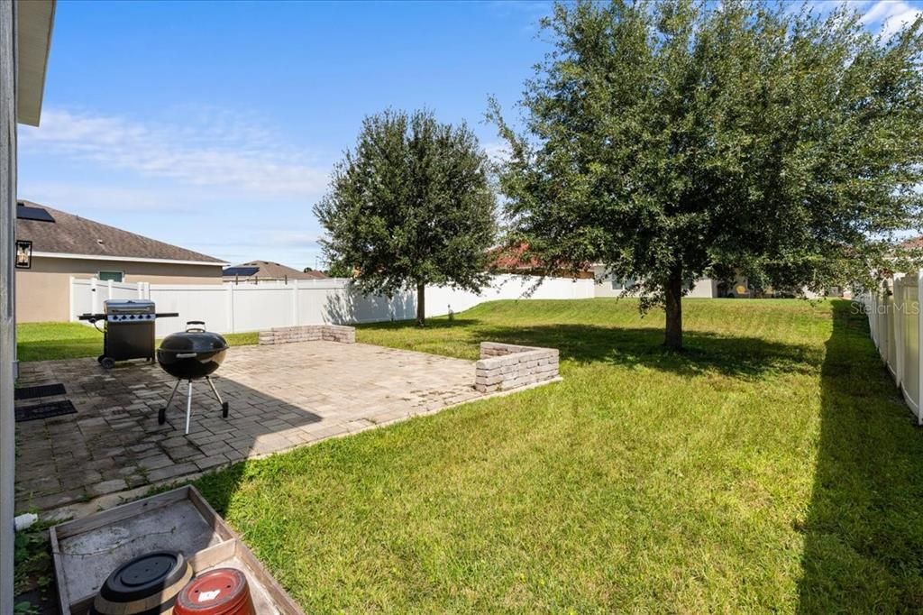 For Sale: $399,000 (4 beds, 3 baths, 2814 Square Feet)