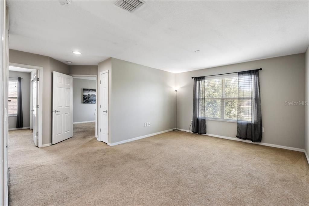 For Sale: $399,000 (4 beds, 3 baths, 2814 Square Feet)