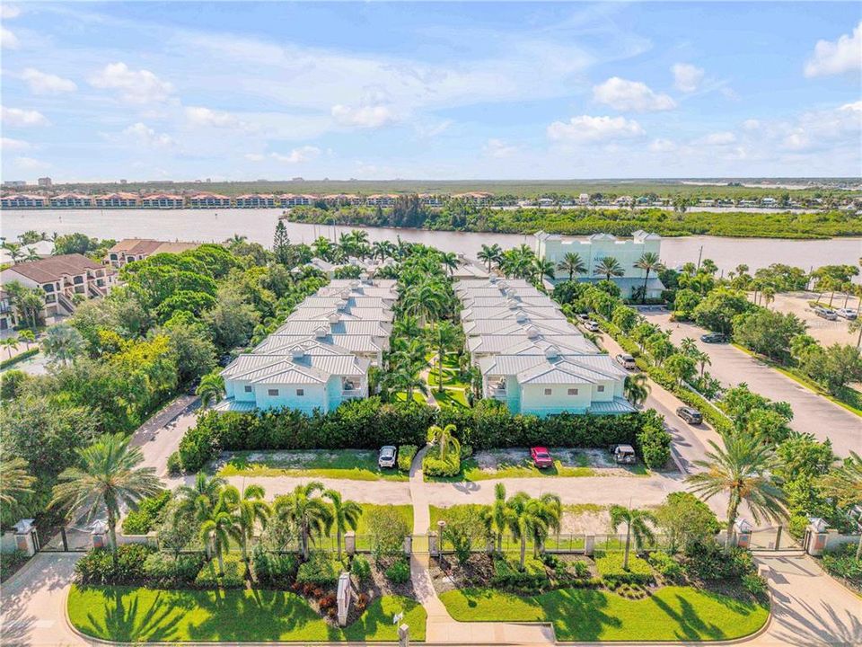 En Venta: $1,350,000 (3 camas, 3 baños, 2010 Pies cuadrados)