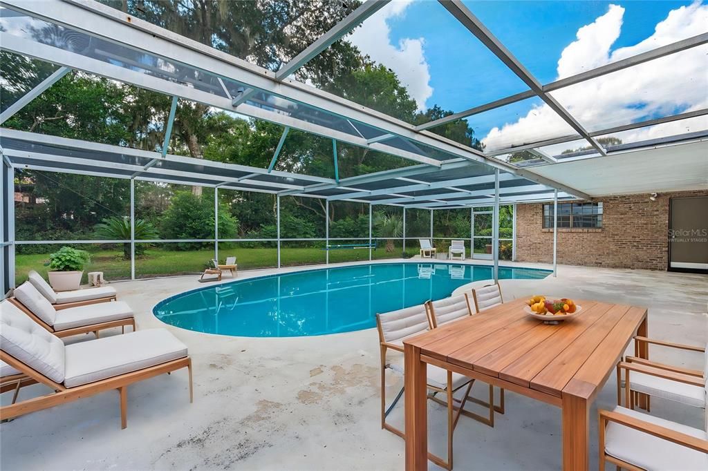 En Venta: $450,000 (3 camas, 2 baños, 2052 Pies cuadrados)