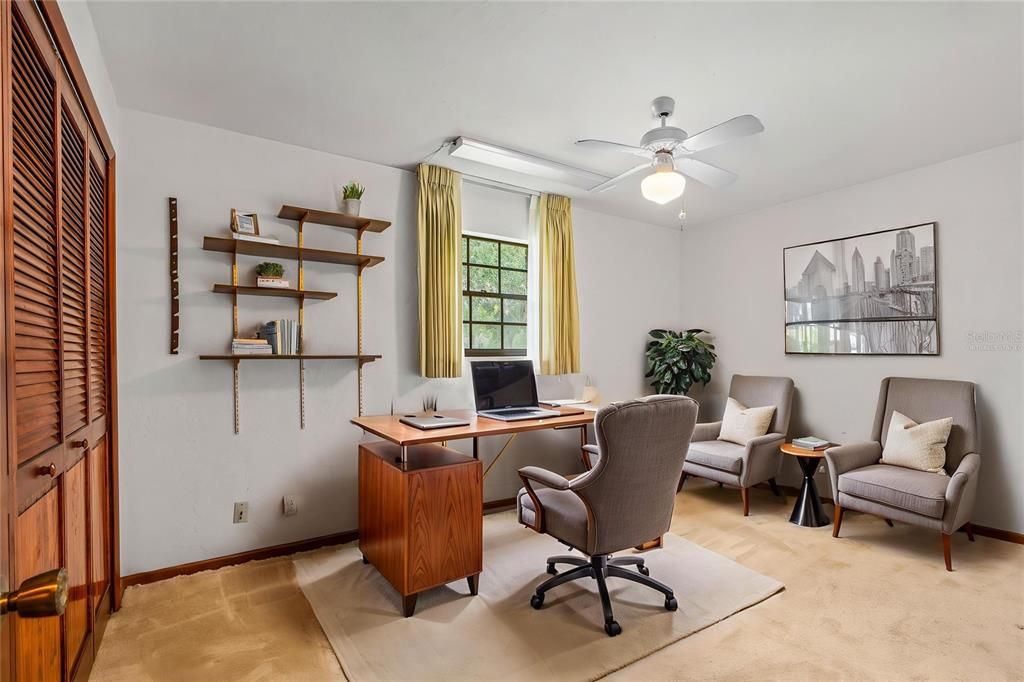 En Venta: $450,000 (3 camas, 2 baños, 2052 Pies cuadrados)
