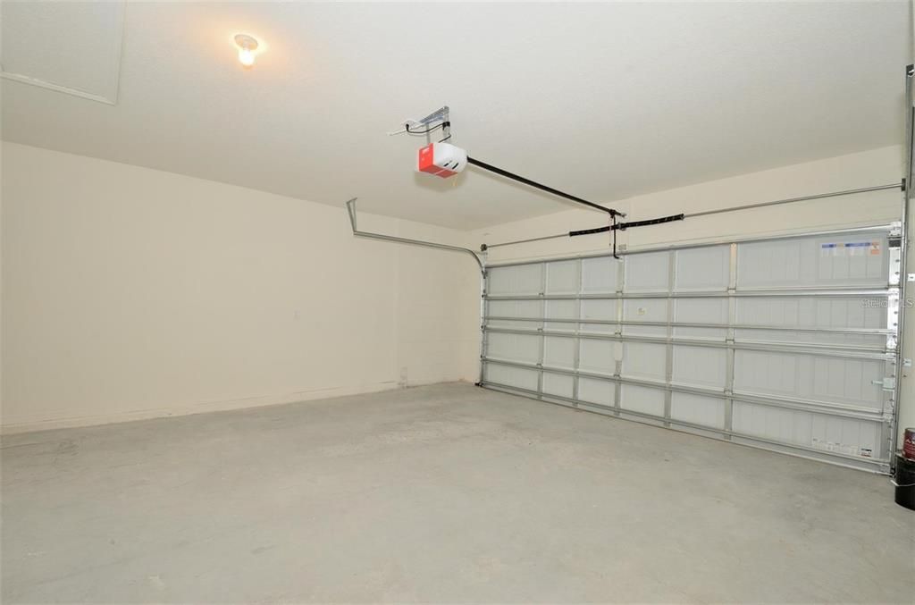 En Renta: $2,350 (4 camas, 2 baños, 1828 Pies cuadrados)