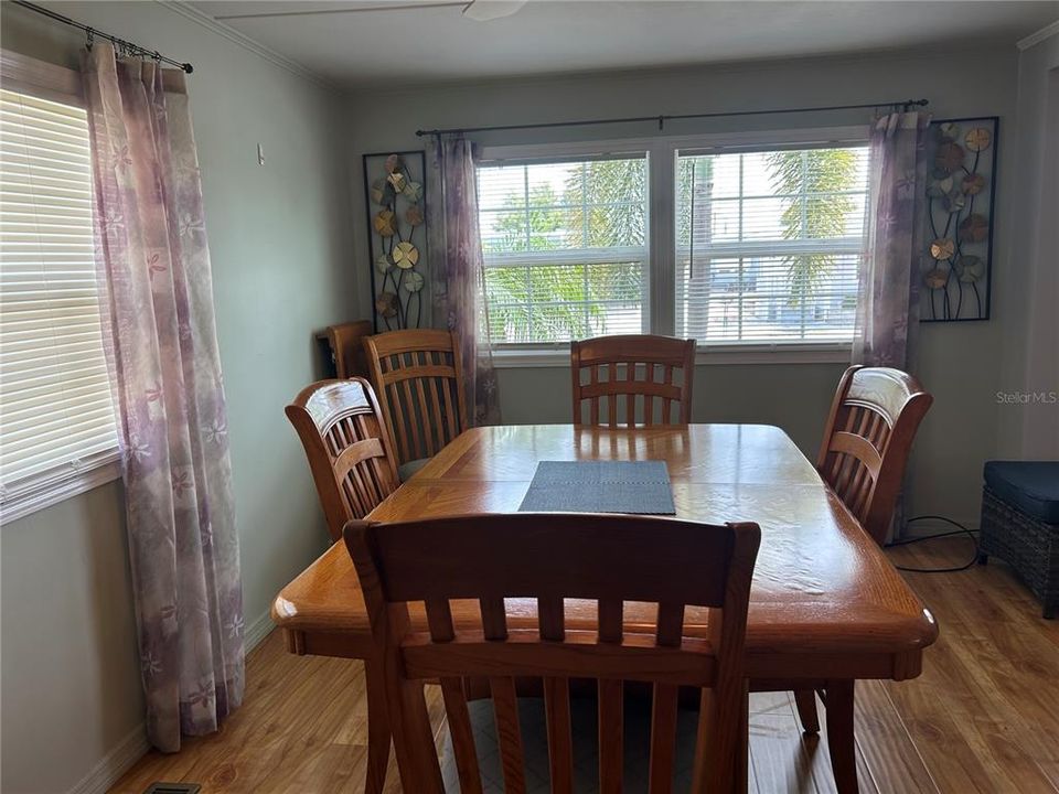 En Venta: $175,000 (2 camas, 2 baños, 915 Pies cuadrados)