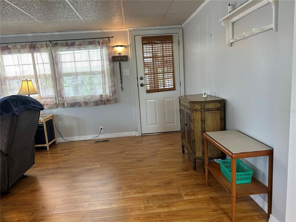 En Venta: $175,000 (2 camas, 2 baños, 915 Pies cuadrados)