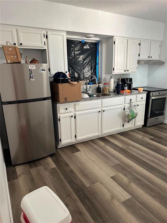 For Rent: $1,500 (2 beds, 1 baths, 853 Square Feet)