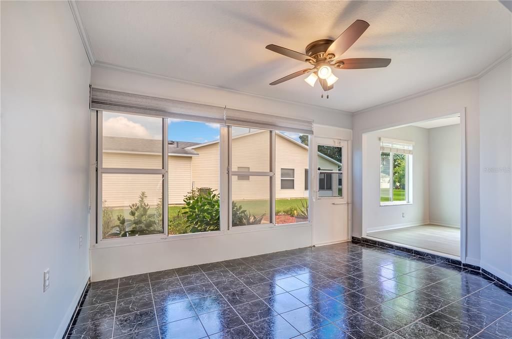 En Venta: $269,000 (2 camas, 2 baños, 1545 Pies cuadrados)