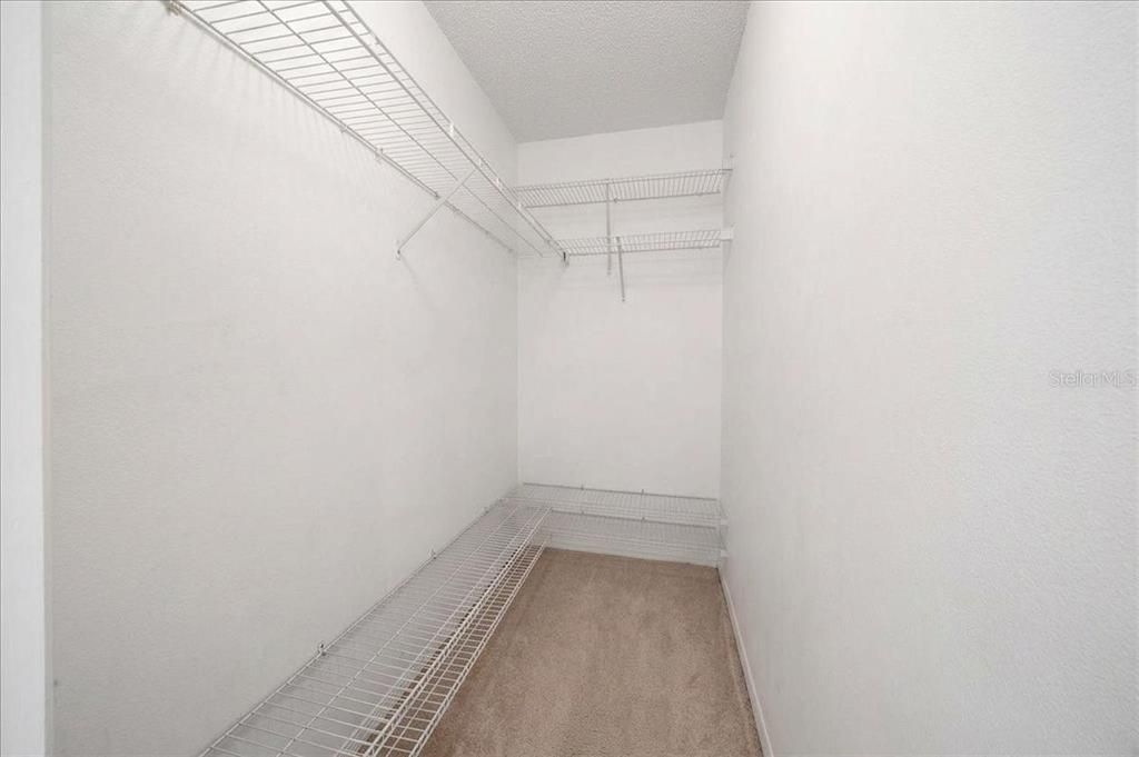 For Sale: $245,000 (2 beds, 2 baths, 1072 Square Feet)
