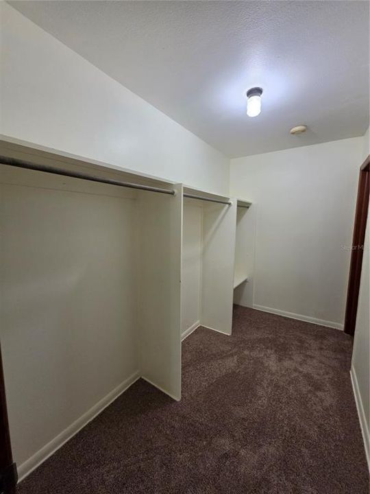 For Rent: $1,950 (3 beds, 2 baths, 1476 Square Feet)