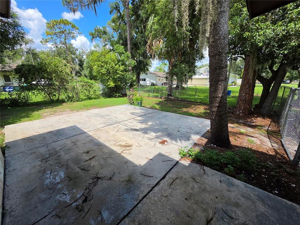 For Rent: $1,950 (3 beds, 2 baths, 1476 Square Feet)