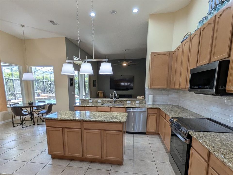 For Sale: $739,750 (4 beds, 3 baths, 2901 Square Feet)