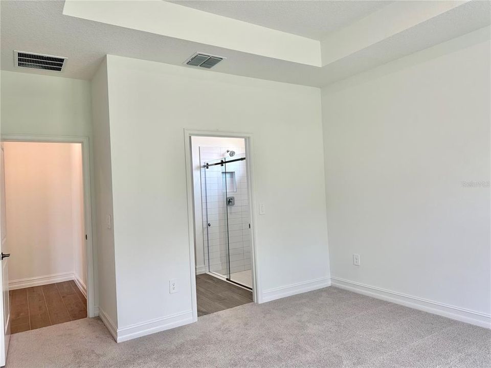For Rent: $2,800 (4 beds, 3 baths, 2084 Square Feet)