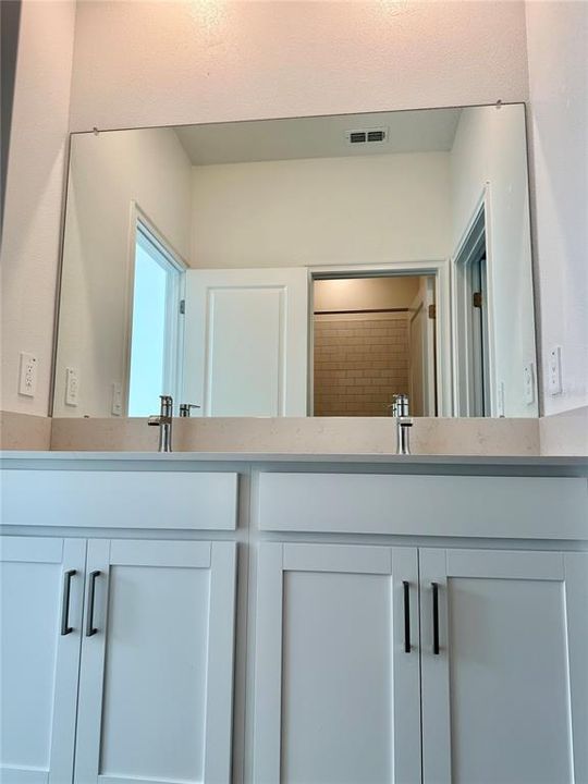 For Rent: $2,800 (4 beds, 3 baths, 2084 Square Feet)