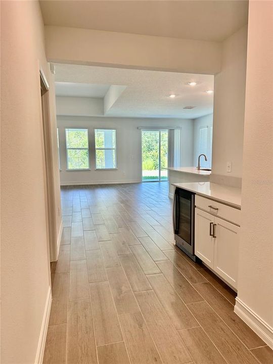 For Rent: $2,800 (4 beds, 3 baths, 2084 Square Feet)