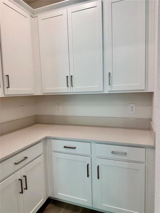 For Rent: $2,800 (4 beds, 3 baths, 2084 Square Feet)