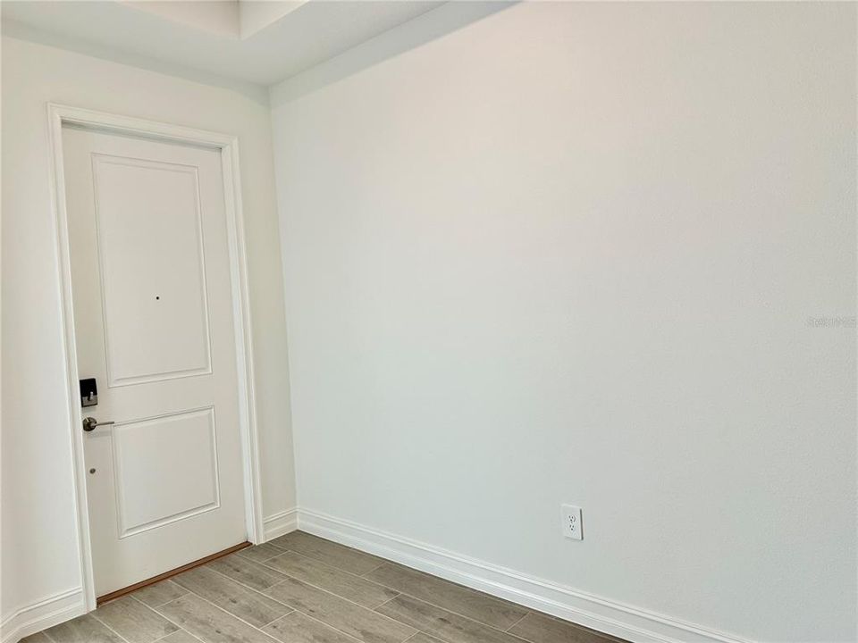 For Rent: $2,800 (4 beds, 3 baths, 2084 Square Feet)