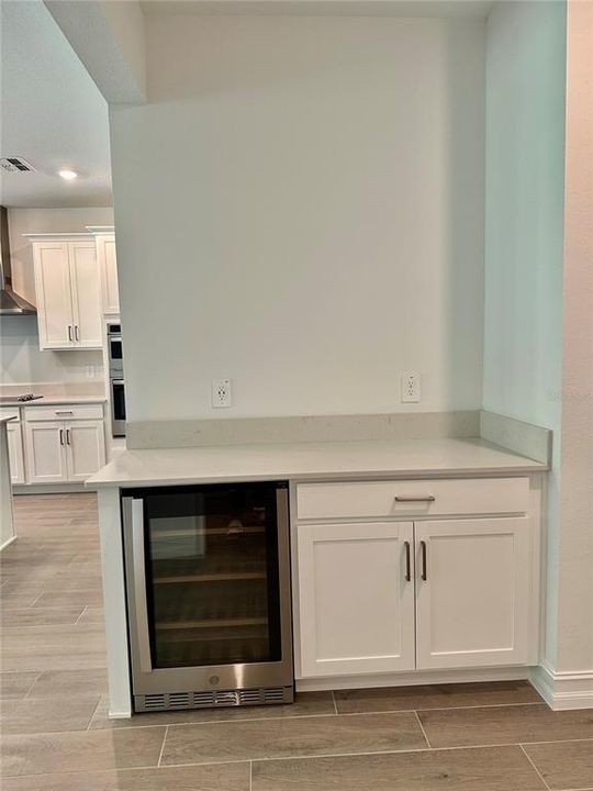 For Rent: $2,800 (4 beds, 3 baths, 2084 Square Feet)