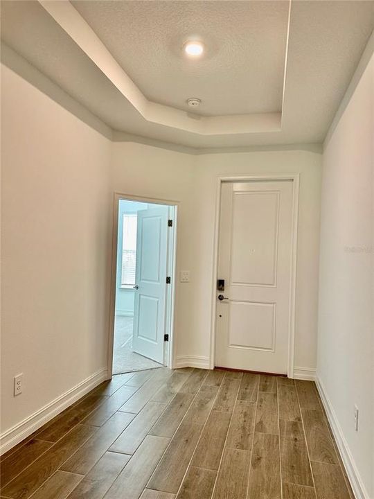 For Rent: $2,800 (4 beds, 3 baths, 2084 Square Feet)