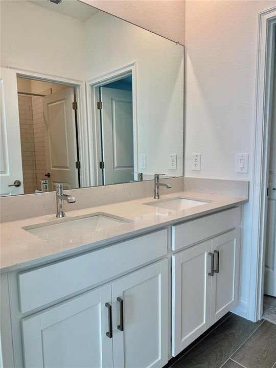 For Rent: $2,800 (4 beds, 3 baths, 2084 Square Feet)