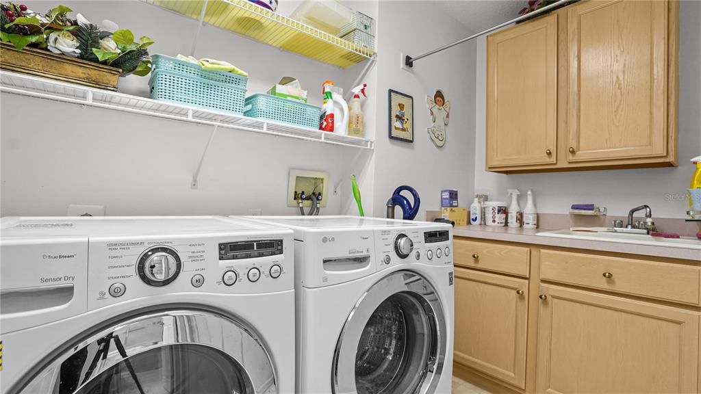 En Venta: $315,000 (3 camas, 2 baños, 1831 Pies cuadrados)