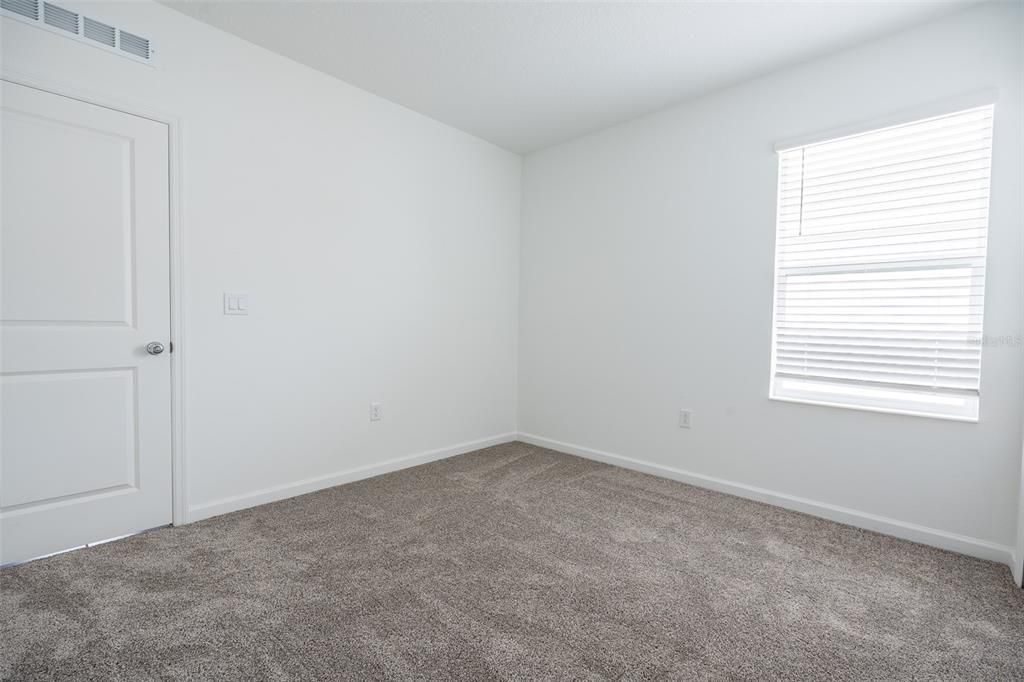En Renta: $2,450 (4 camas, 3 baños, 2109 Pies cuadrados)