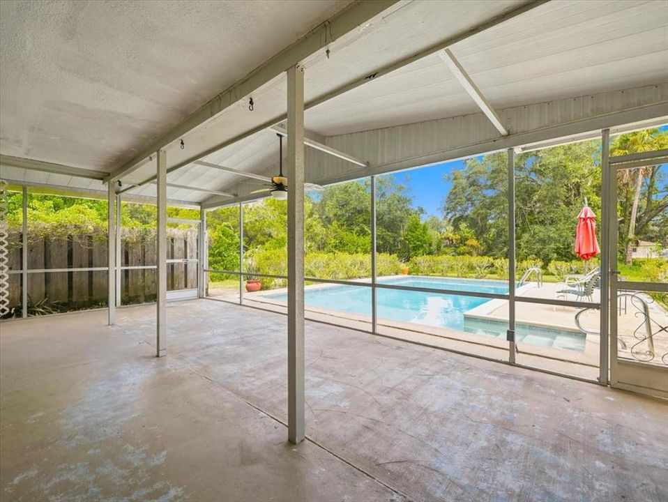 En Venta: $289,500 (3 camas, 2 baños, 1664 Pies cuadrados)