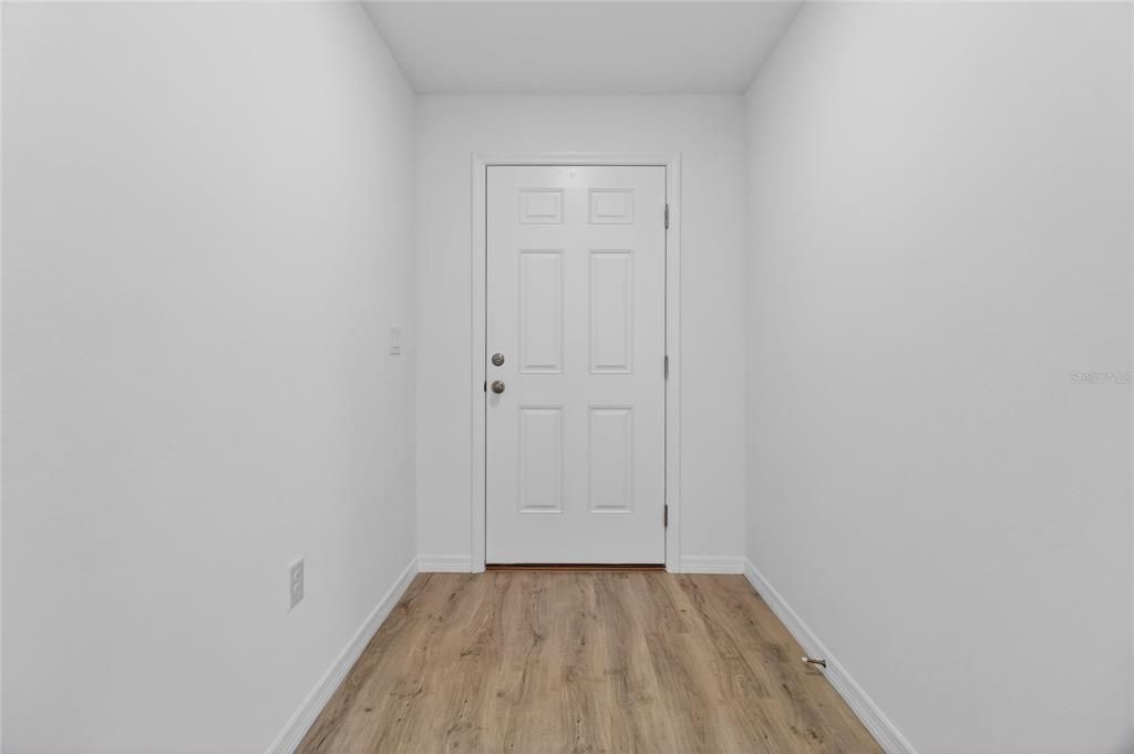 На продажу: $259,999 (3 спален, 2 ванн, 1250 Квадратных фут)