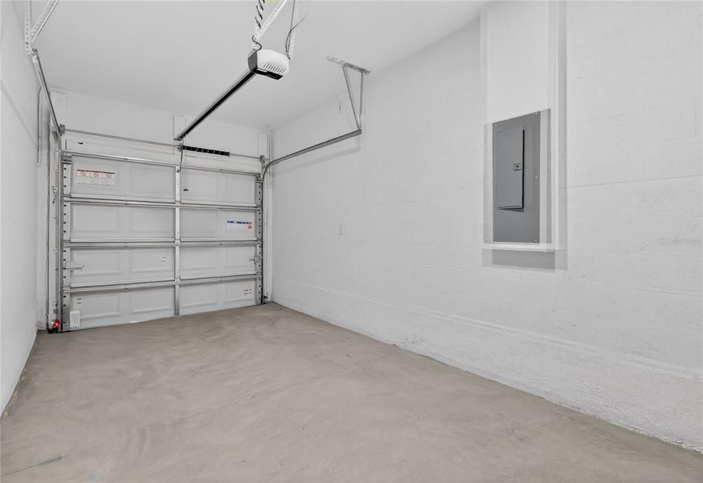 На продажу: $259,999 (3 спален, 2 ванн, 1250 Квадратных фут)
