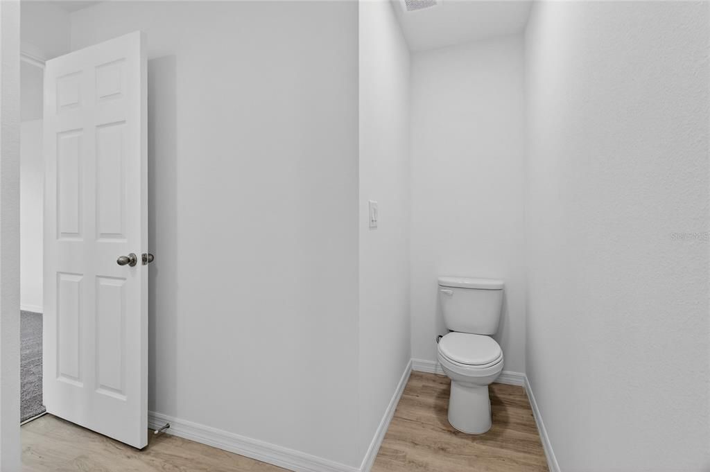 На продажу: $259,999 (3 спален, 2 ванн, 1250 Квадратных фут)