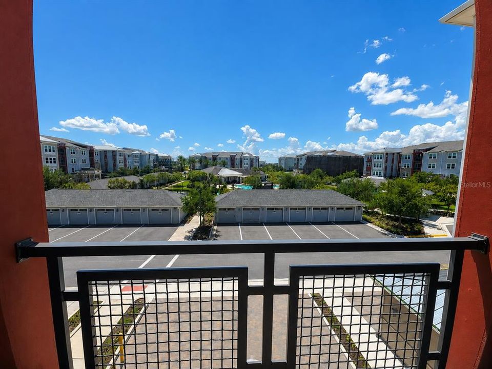 For Sale: $405,000 (2 beds, 2 baths, 1445 Square Feet)