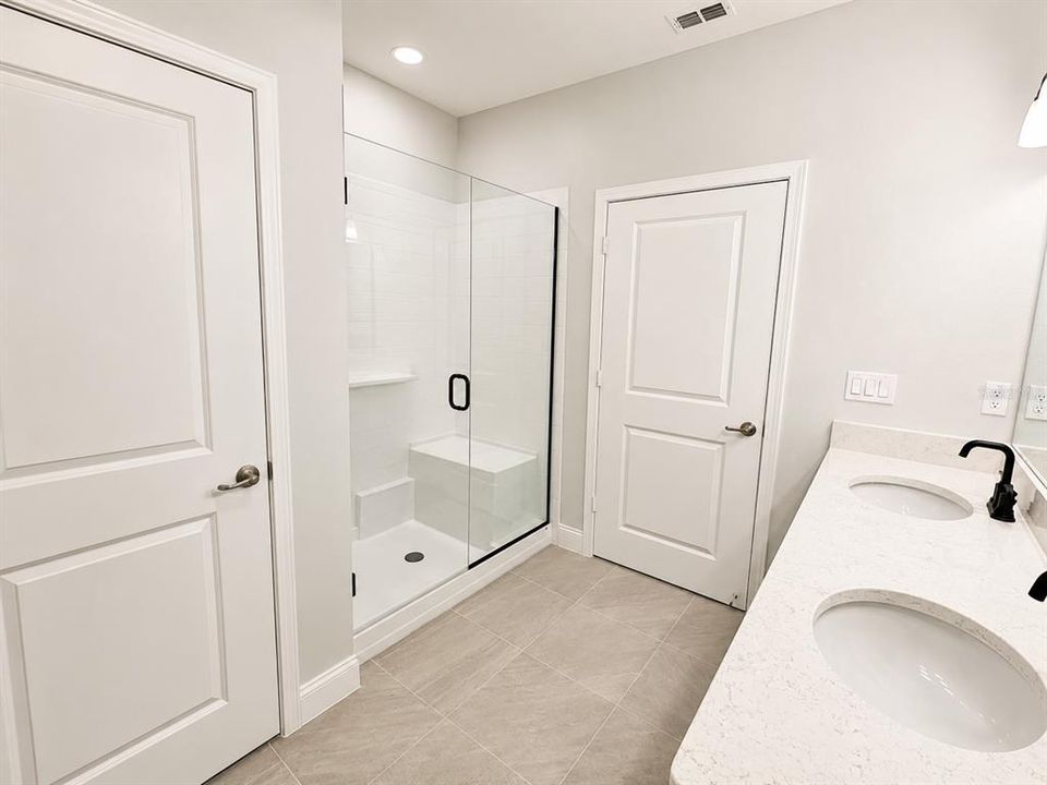 For Sale: $405,000 (2 beds, 2 baths, 1445 Square Feet)