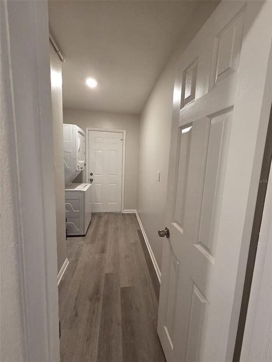 For Sale: $489,000 (2 beds, 1 baths, 864 Square Feet)