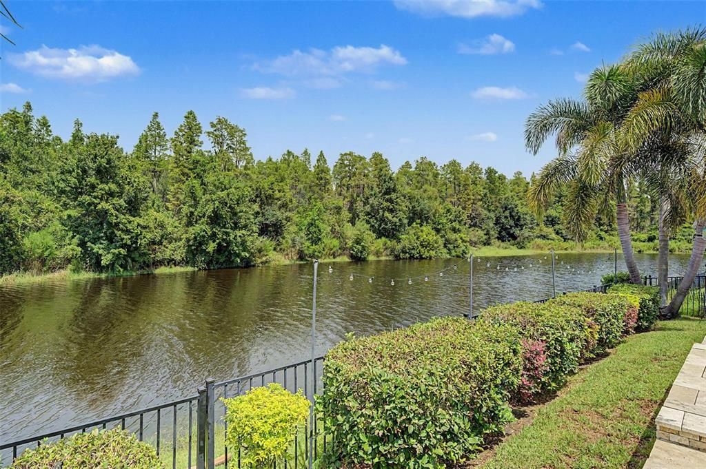 En Venta: $659,000 (4 camas, 2 baños, 3232 Pies cuadrados)