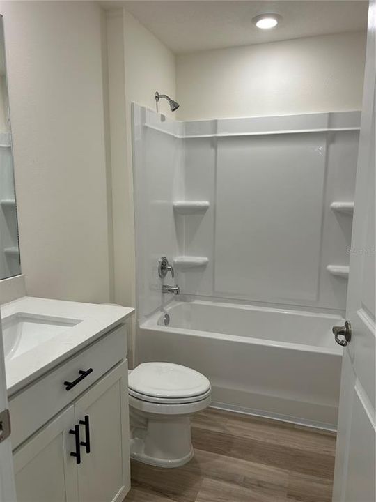 For Rent: $1,800 (3 beds, 2 baths, 1328 Square Feet)