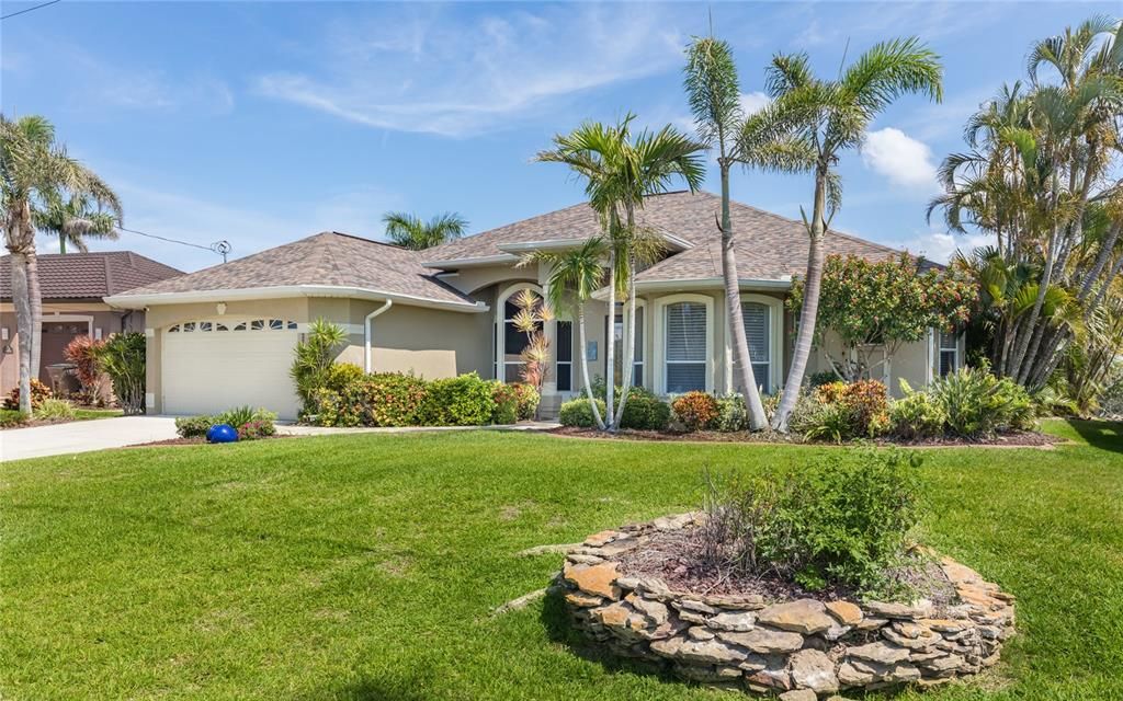 En Venta: $799,900 (3 camas, 2 baños, 2311 Pies cuadrados)