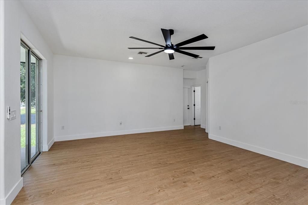 For Sale: $484,900 (4 beds, 3 baths, 2531 Square Feet)
