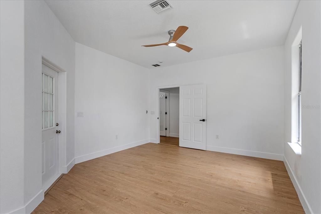 For Sale: $484,900 (4 beds, 3 baths, 2531 Square Feet)