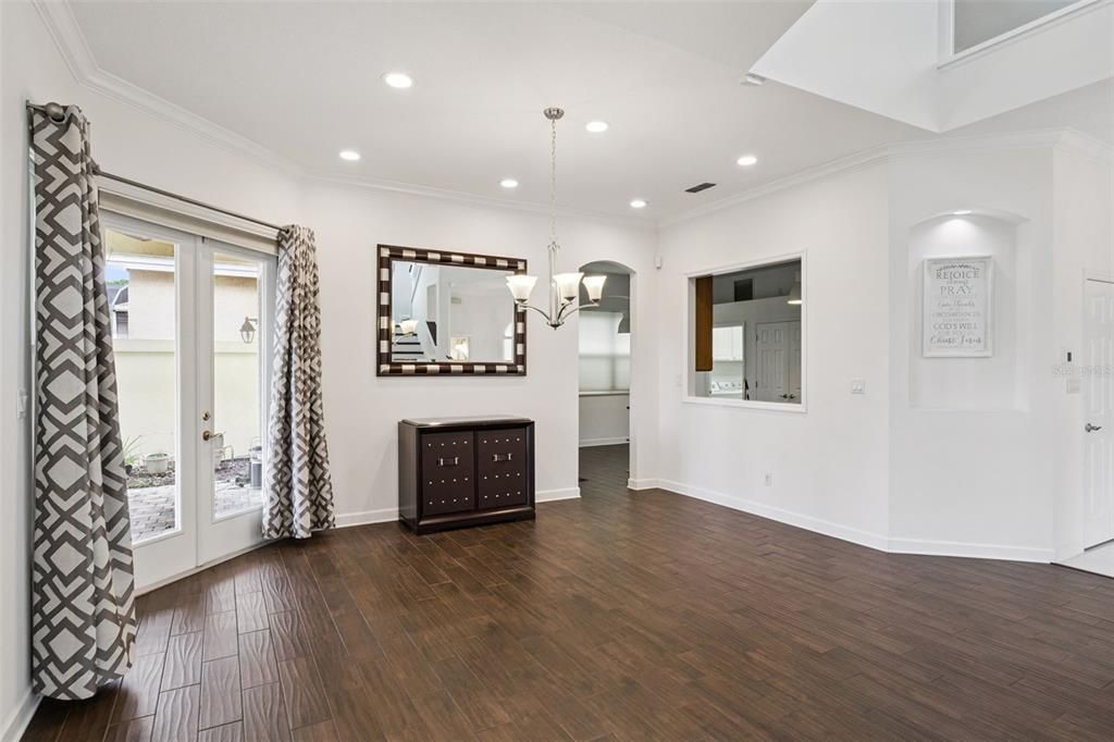 For Sale: $500,000 (3 beds, 2 baths, 2620 Square Feet)