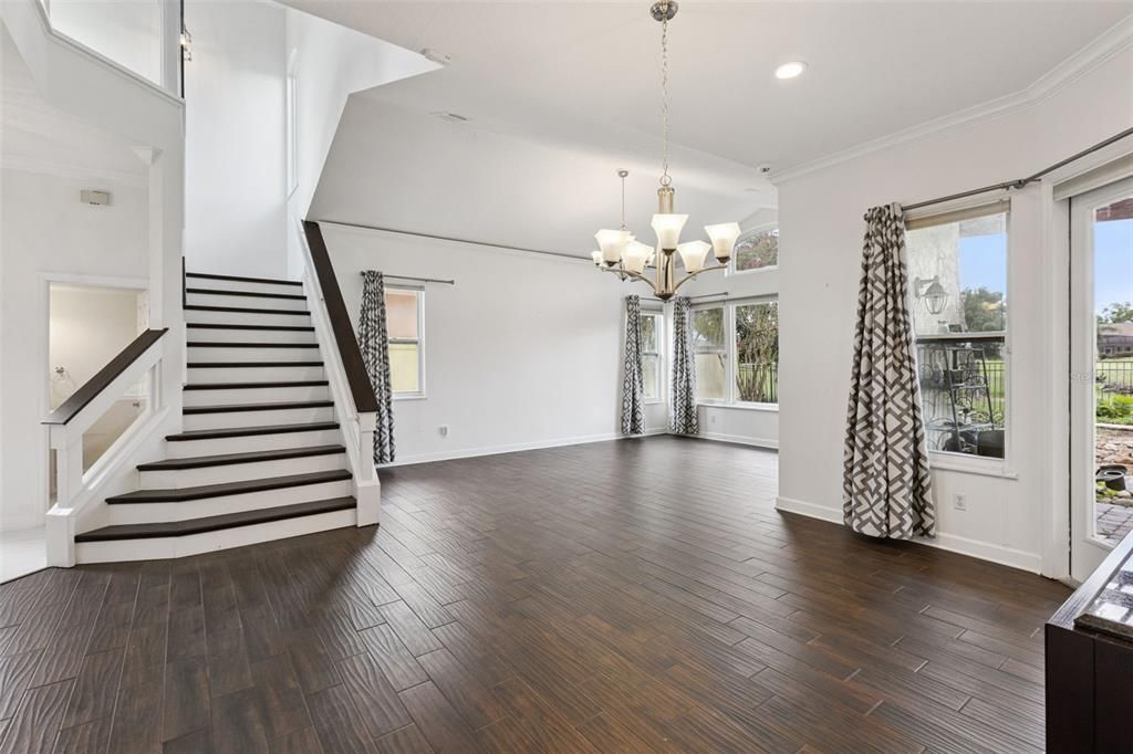 For Sale: $500,000 (3 beds, 2 baths, 2620 Square Feet)