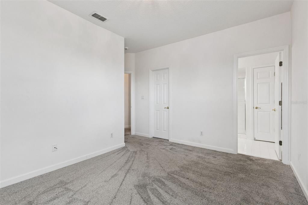 For Sale: $500,000 (3 beds, 2 baths, 2620 Square Feet)
