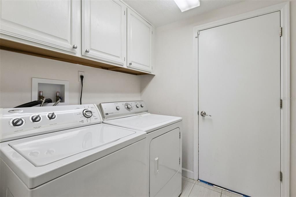 For Sale: $500,000 (3 beds, 2 baths, 2620 Square Feet)